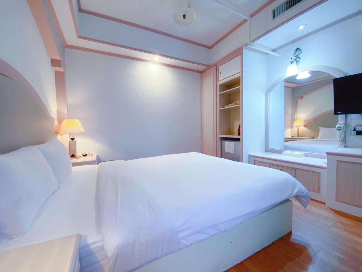 Chrysler Hotel Taipei Luaran gambar